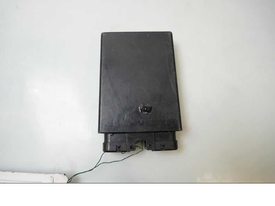 Baksidan på CDI / ECU från en Honda CBR 900 RR -1997 motorcykel.