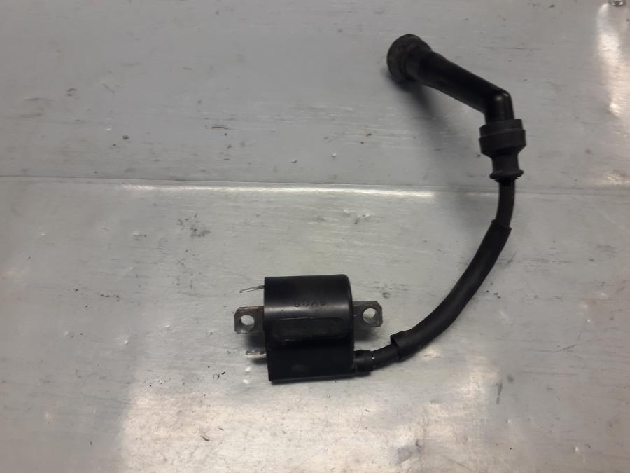 Framsidan på Tändspole från en Suzuki VL 800 -2009 motorcykel.