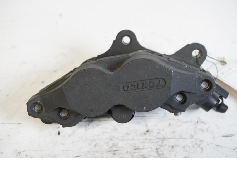 Höger sida på Bromsok från en BMW K 1200 LT -2004 motorcykel.