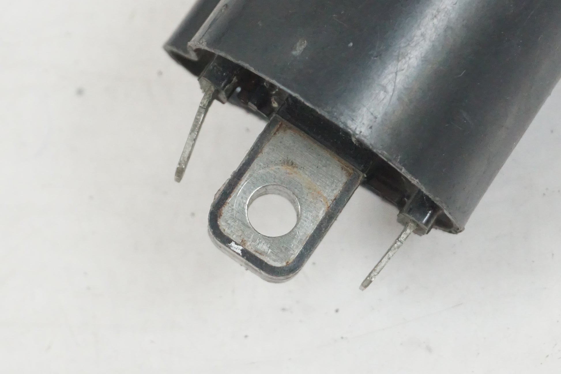 Höger sida på Tändspole från en Suzuki VL 800 -2004 motorcykel.