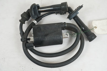 Baksidan på Tändspole från en Suzuki GSX 1400 -2003 motorcykel.