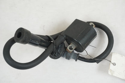 Baksidan på Tändspole från en Suzuki DL 1000 -2003 motorcykel.