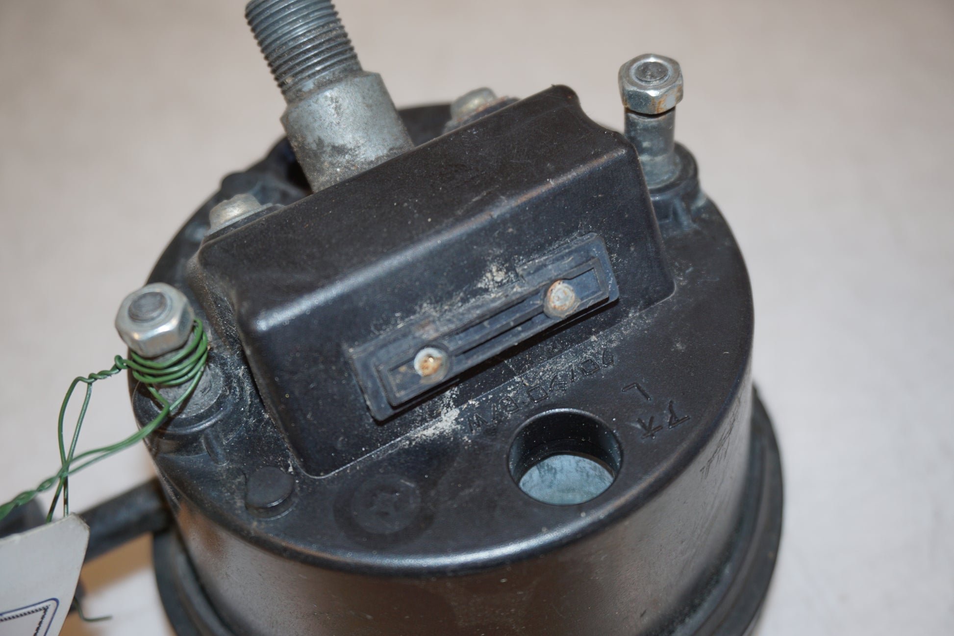 Extrabild3 på Hastighetsmätare från en Yamaha FZ 750 -1985 motorcykel.