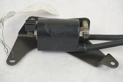 Höger sida på Tändspole från en Suzuki GSX 1400 -2003 motorcykel.