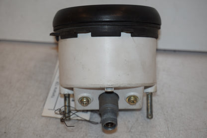 Baksidan på Instrumentpanel från en Yamaha TZR 125 -1990 motorcykel.