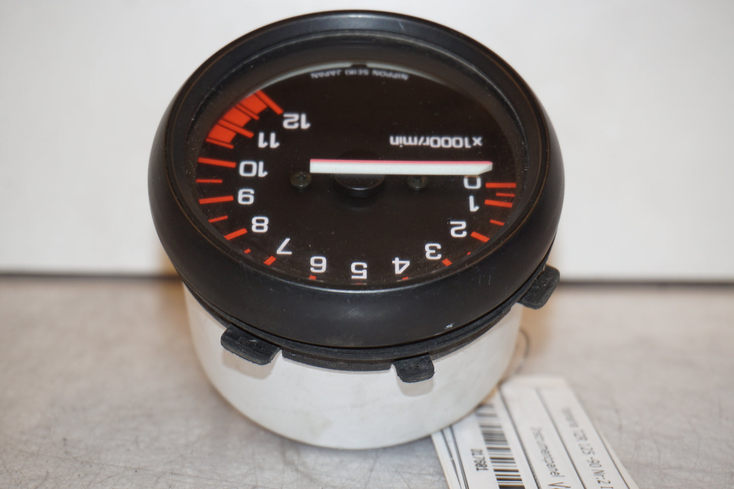 Vänster sida på Instrumentpanel från en Yamaha TZR 125 -1990 motorcykel.