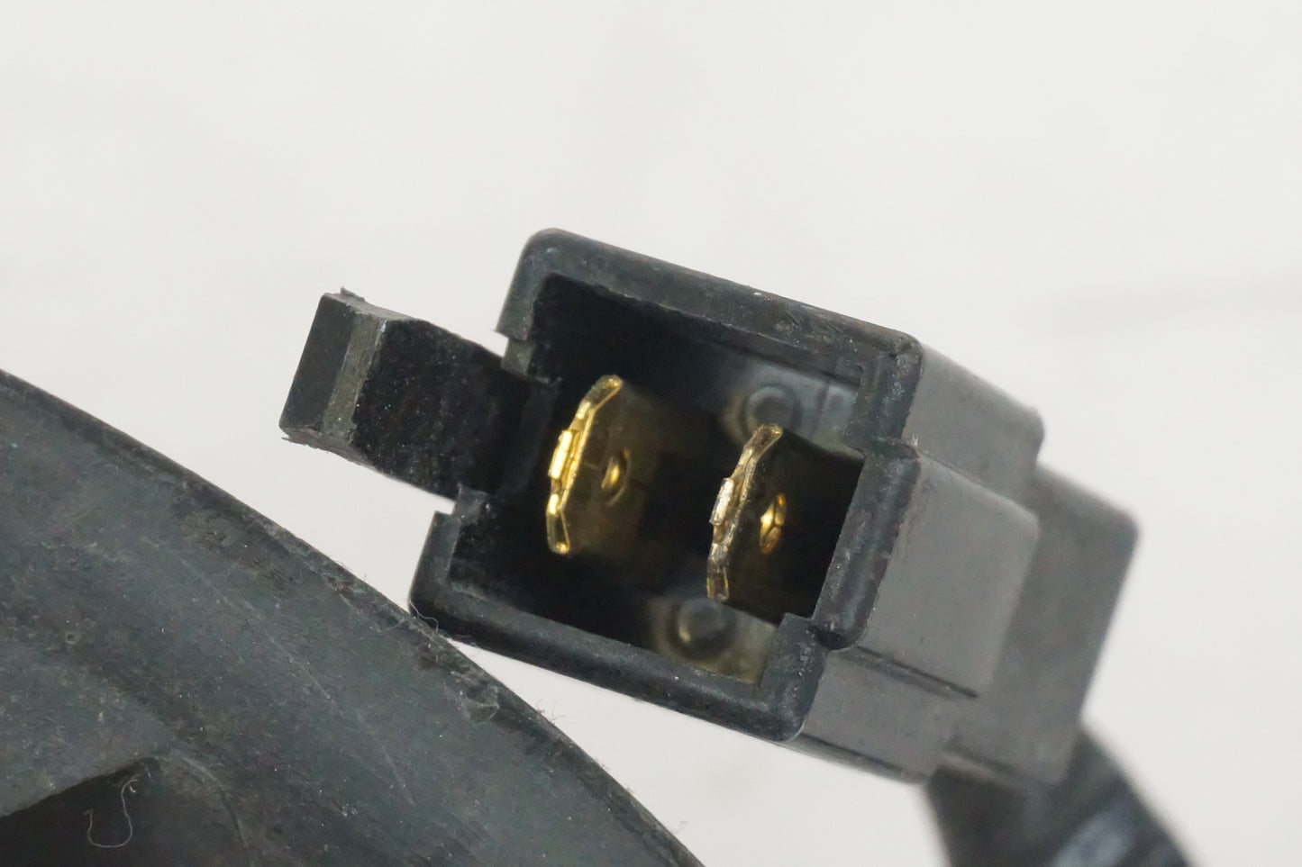 Baksidan på Vattenkylfläkt från en Honda CB 900 F Hornet -2002 motorcykel.