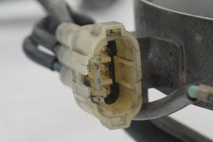 Baksidan på Vattenkylfläkt från en Honda CBR 1100 XX -1997 motorcykel.