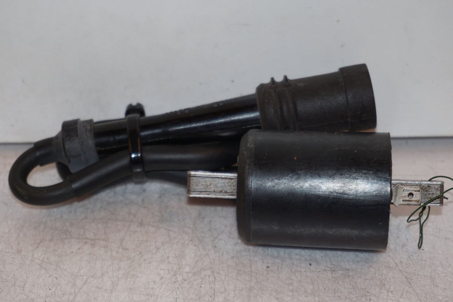 Höger sida på Tändspole från en Yamaha XVS 650 -1998 motorcykel.