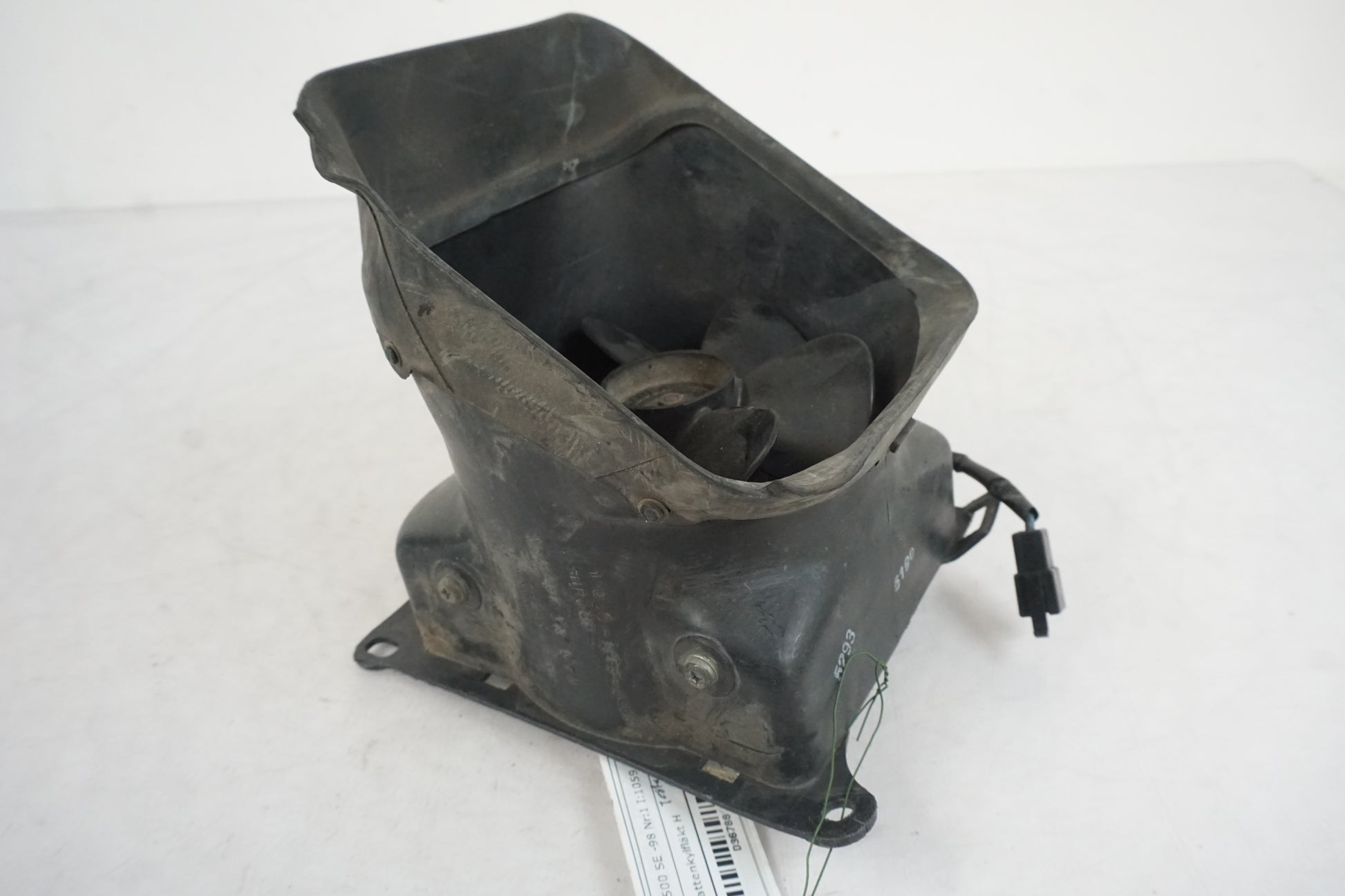 Extrabild2 på Vattenkylfläkt från en Honda GL 1500 -1998 motorcykel.