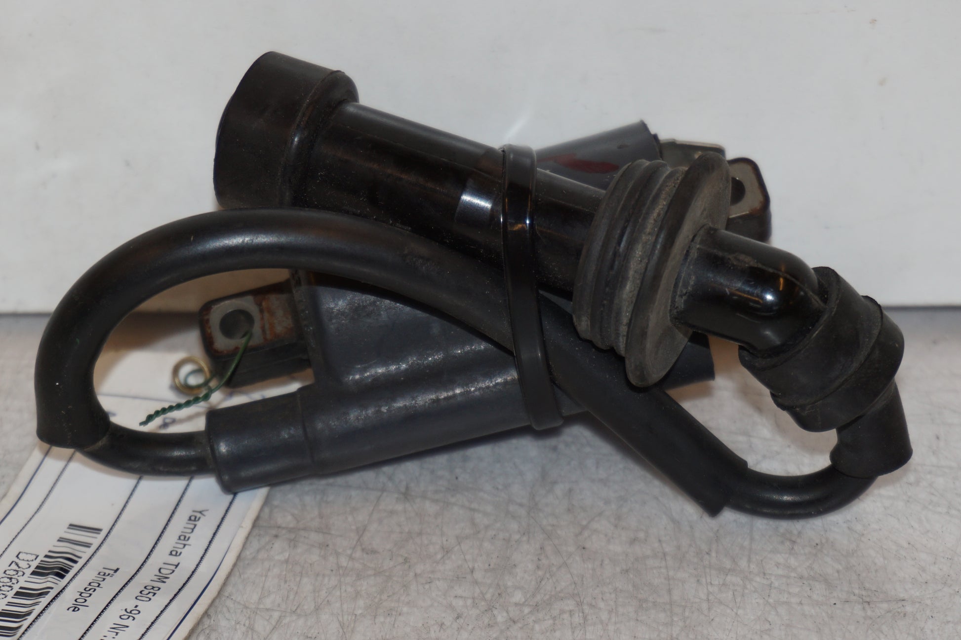 Framsidan på Tändspole från en Yamaha TDM 850 -1996 motorcykel.