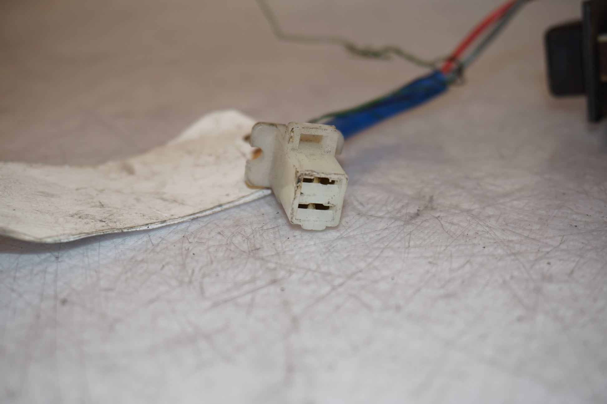 Extrabild1 på Tändspole från en Yamaha FZ 750 -1988 motorcykel.