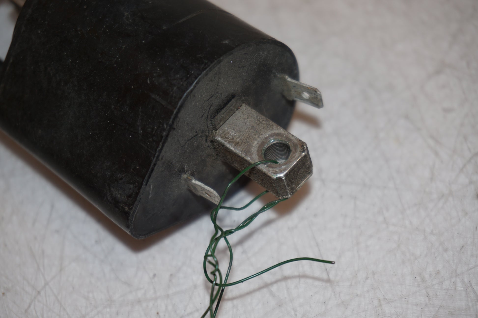 Extrabild2 på Tändspole från en Yamaha XVS 650 -1998 motorcykel.