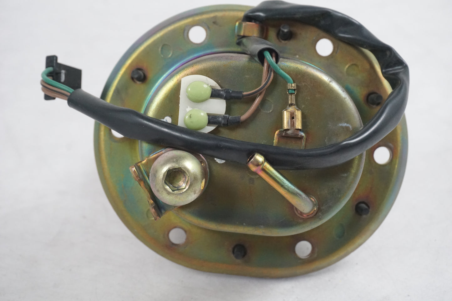 Snett uppifrån på Bensinpump insprut från en Honda CBR 900 RR -2000 motorcykel.