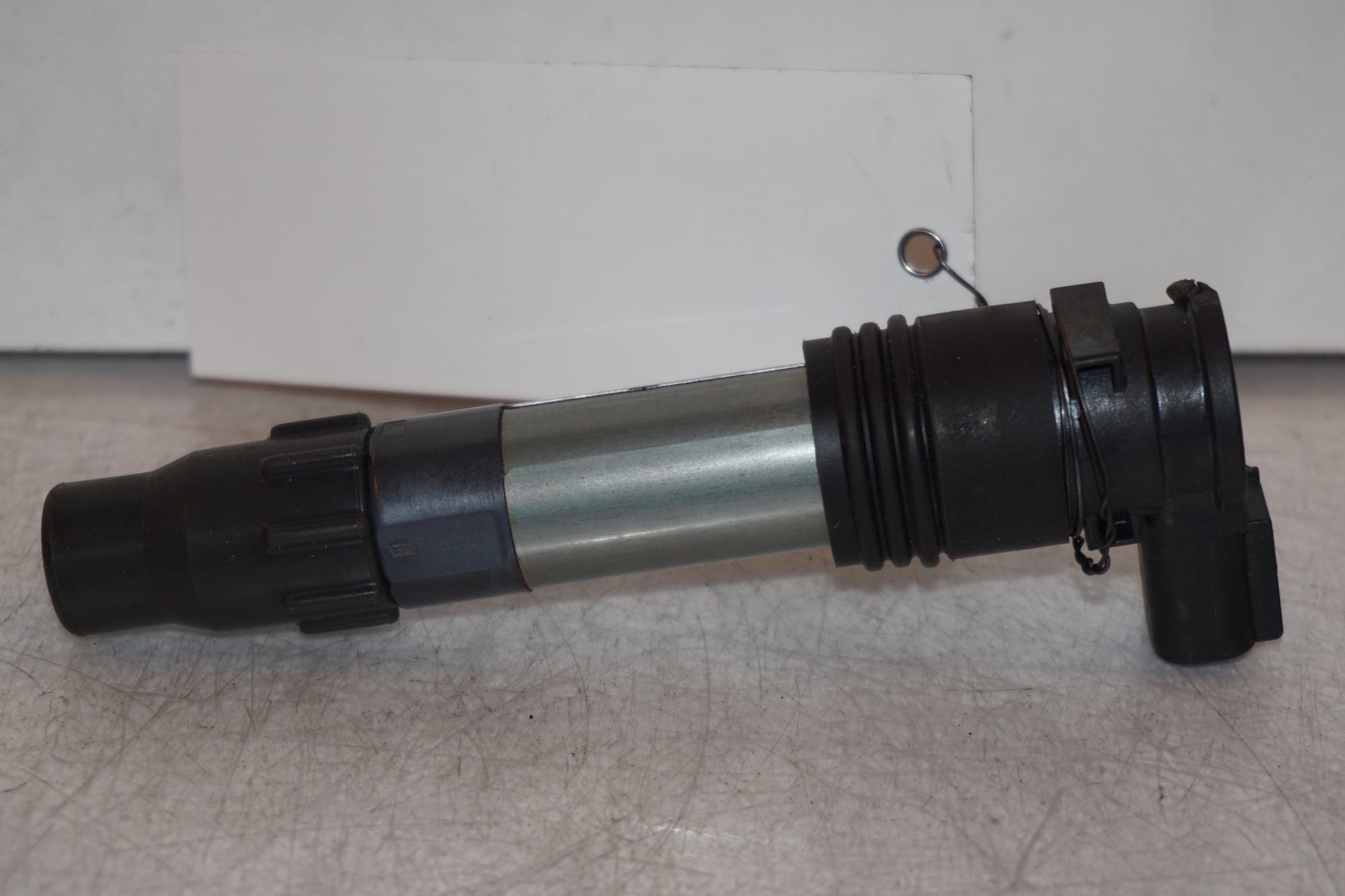 Vänster sida på Tändspole från en Kawasaki Z 900 -2017 motorcykel.