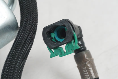 Vänster sida på Bensinpump insprut från en Kawasaki Z 800 -2014 motorcykel.