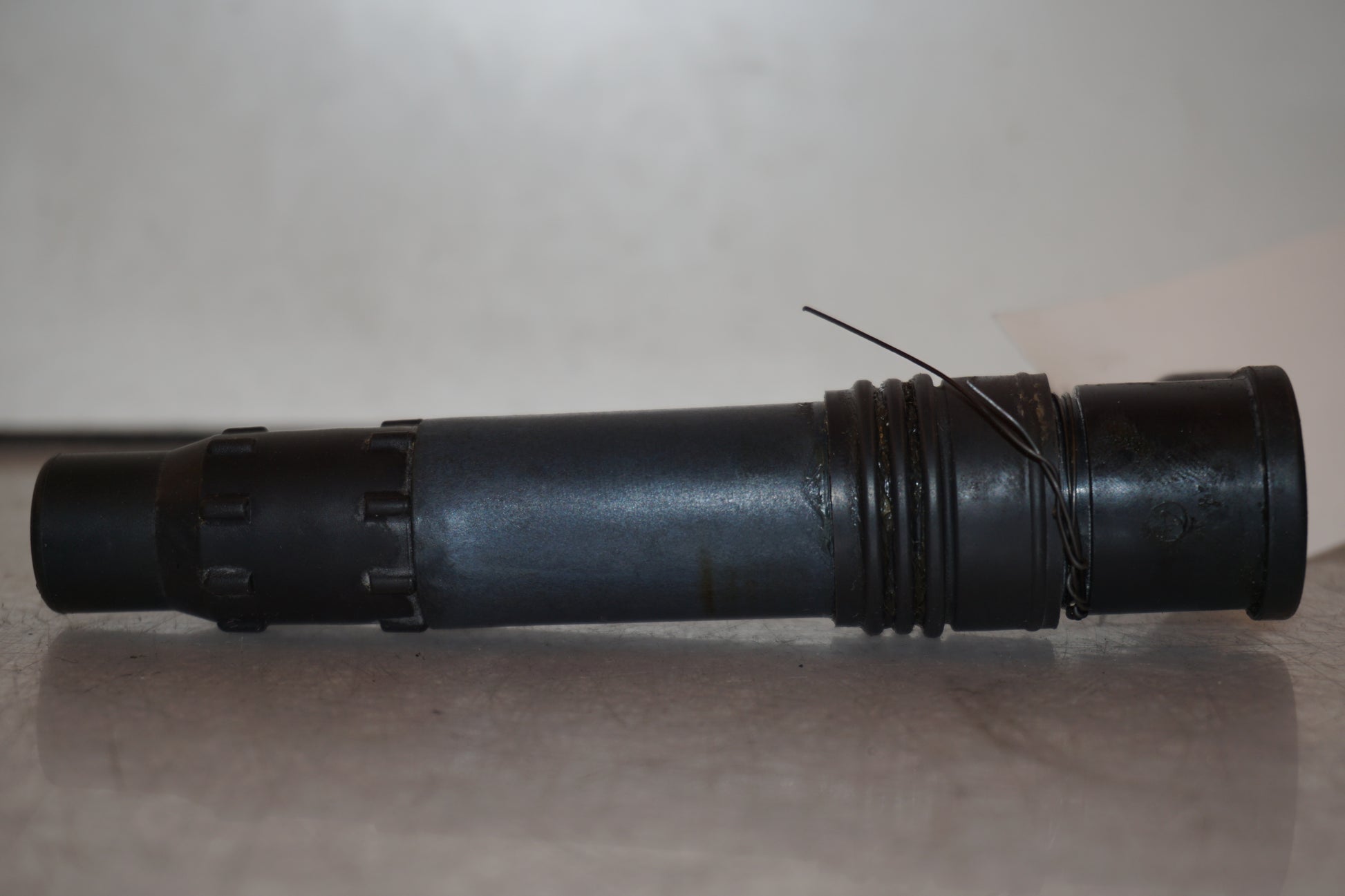 Höger sida på <p>Tändspole höger från Kawasaki ER-6N ABS.</p>

<p>Denso 129700-5359.</p> motorcykel.