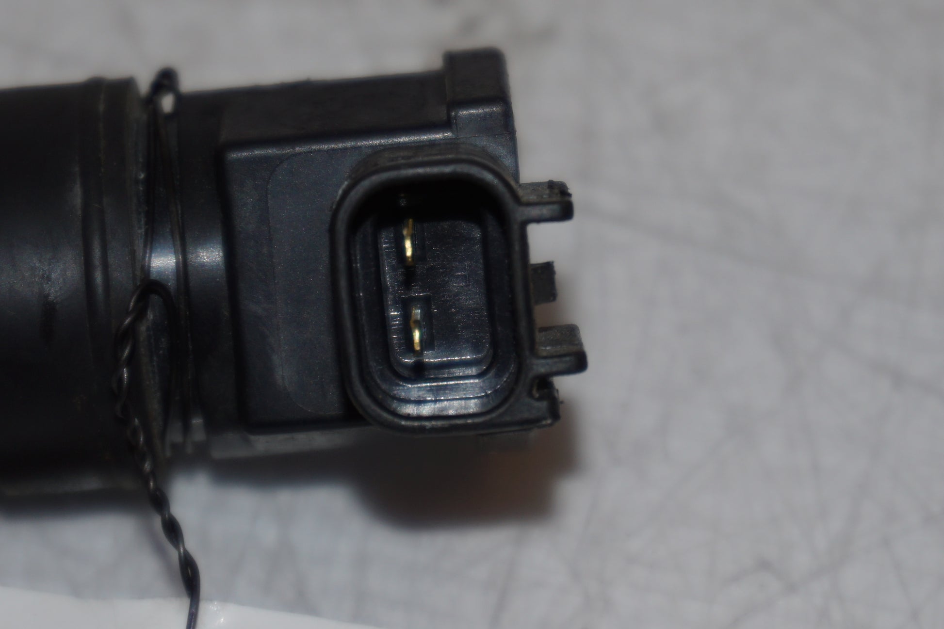 Extrabild2 på <p>Tändspole höger från Kawasaki ER-6N ABS.</p>

<p>Denso 129700-5359.</p> motorcykel.