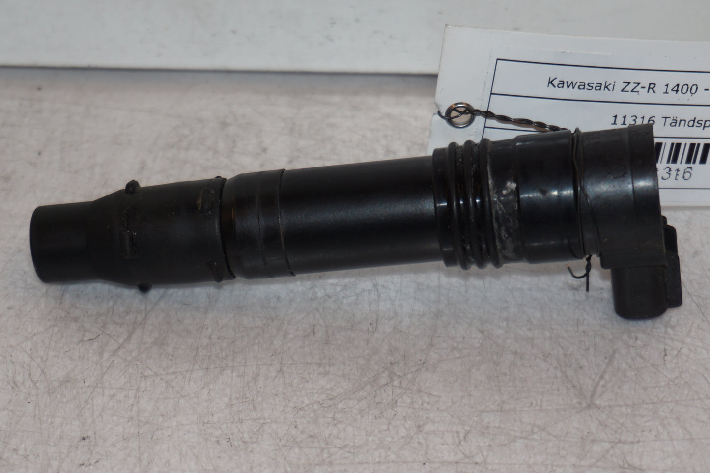 Höger sida på Tändspole från en Kawasaki ZZ-R 1400 -2007 motorcykel.