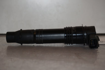 Vänster sida på Tändspole från en Kawasaki ZZ-R 1400 -2007 motorcykel.