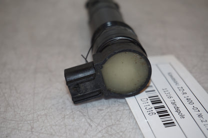 Snett nerifrån på Tändspole från en Kawasaki ZZ-R 1400 -2007 motorcykel.