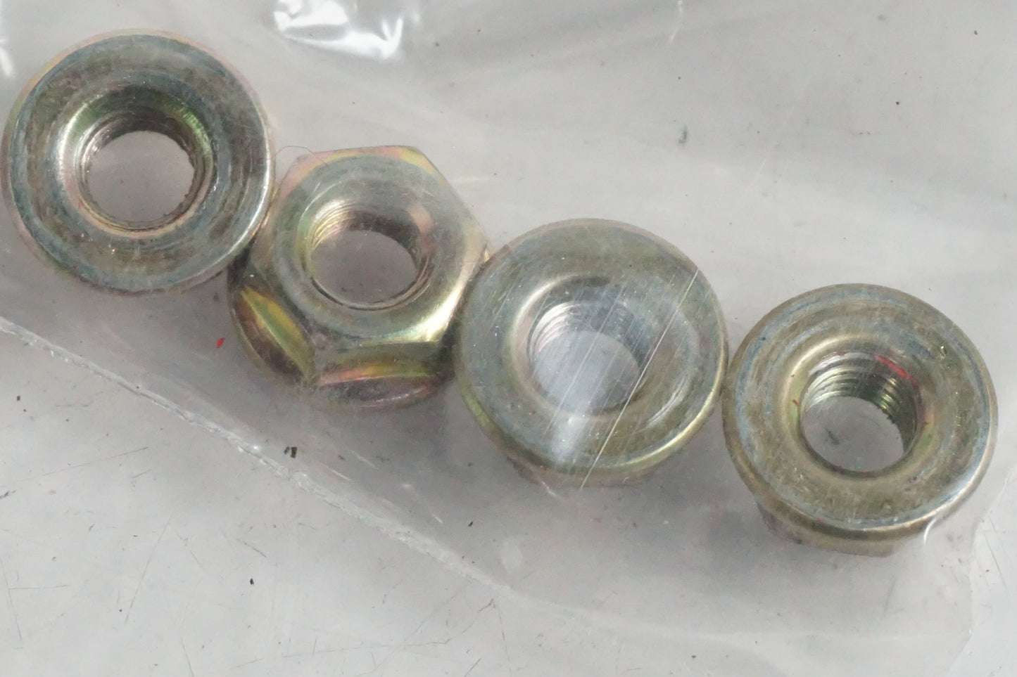 Baksidan på Bensintankgivare från en Honda VFR 750 -1990 motorcykel.