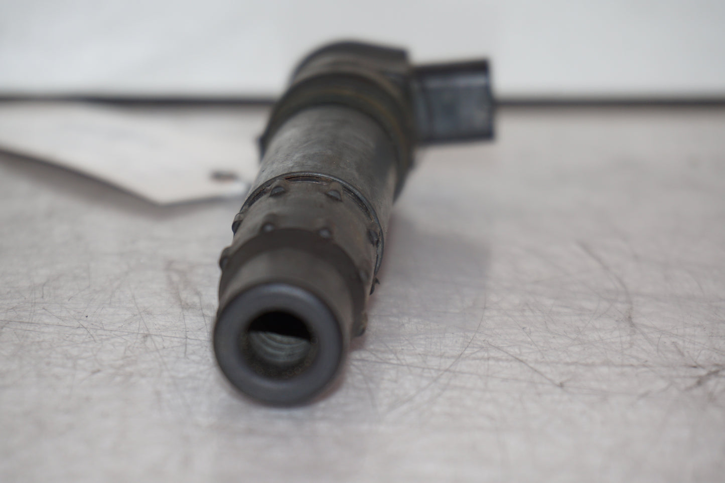 Snett uppifrån på Tändspole från en Kawasaki Z 750 -2008 motorcykel.