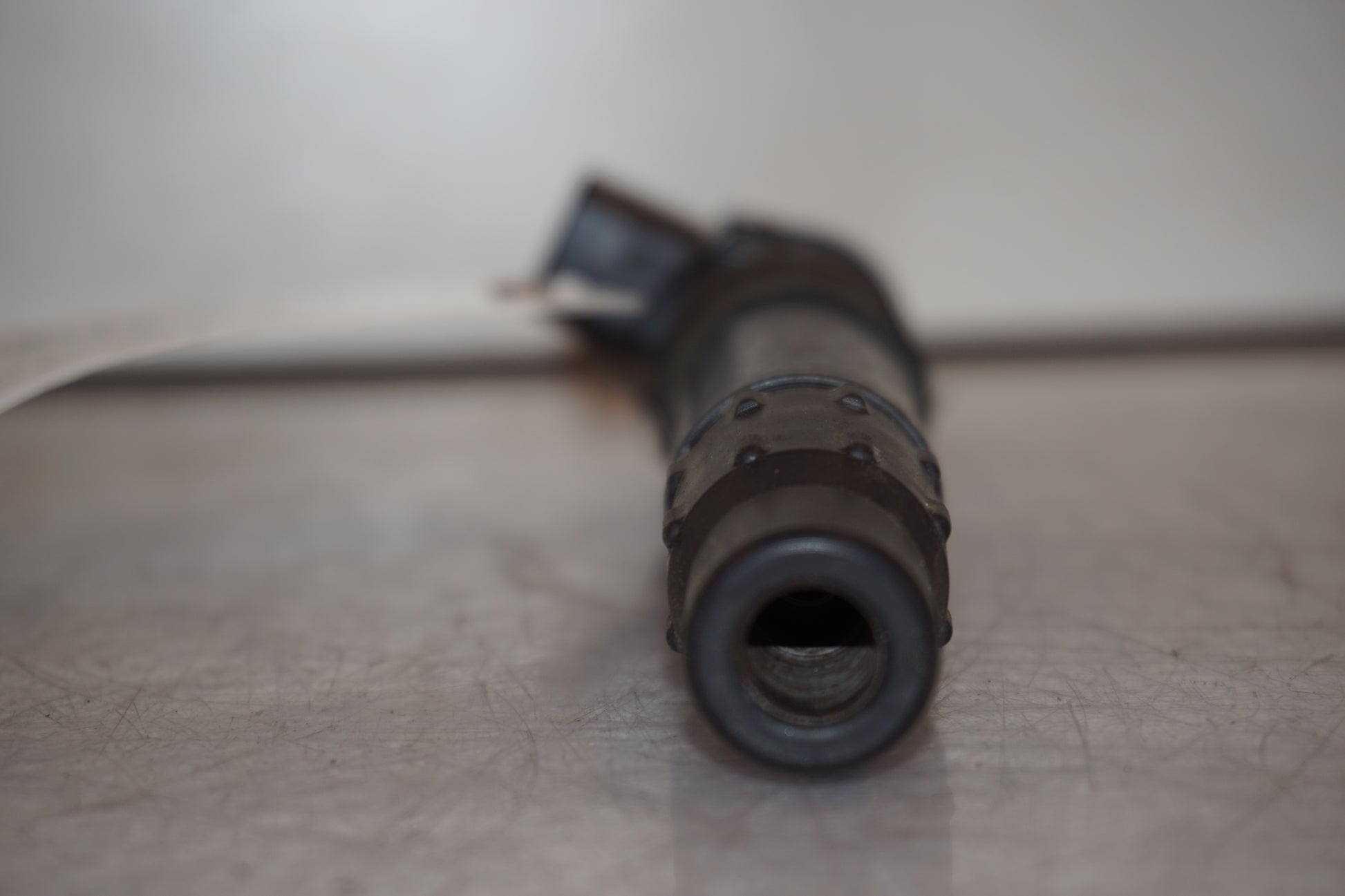 Snett uppifrån på Tändspole från en Kawasaki Z 750 -2008 motorcykel.