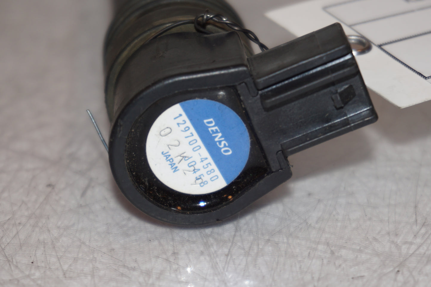 Snett nerifrån på Tändspole från en Kawasaki Z 750 -2008 motorcykel.