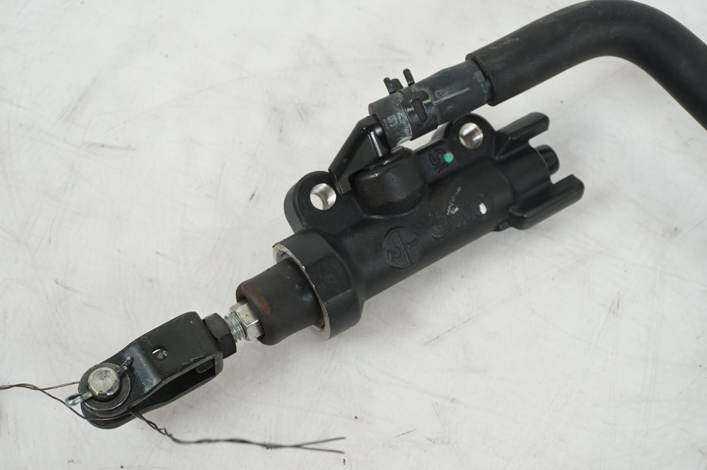 Brake master cylinder