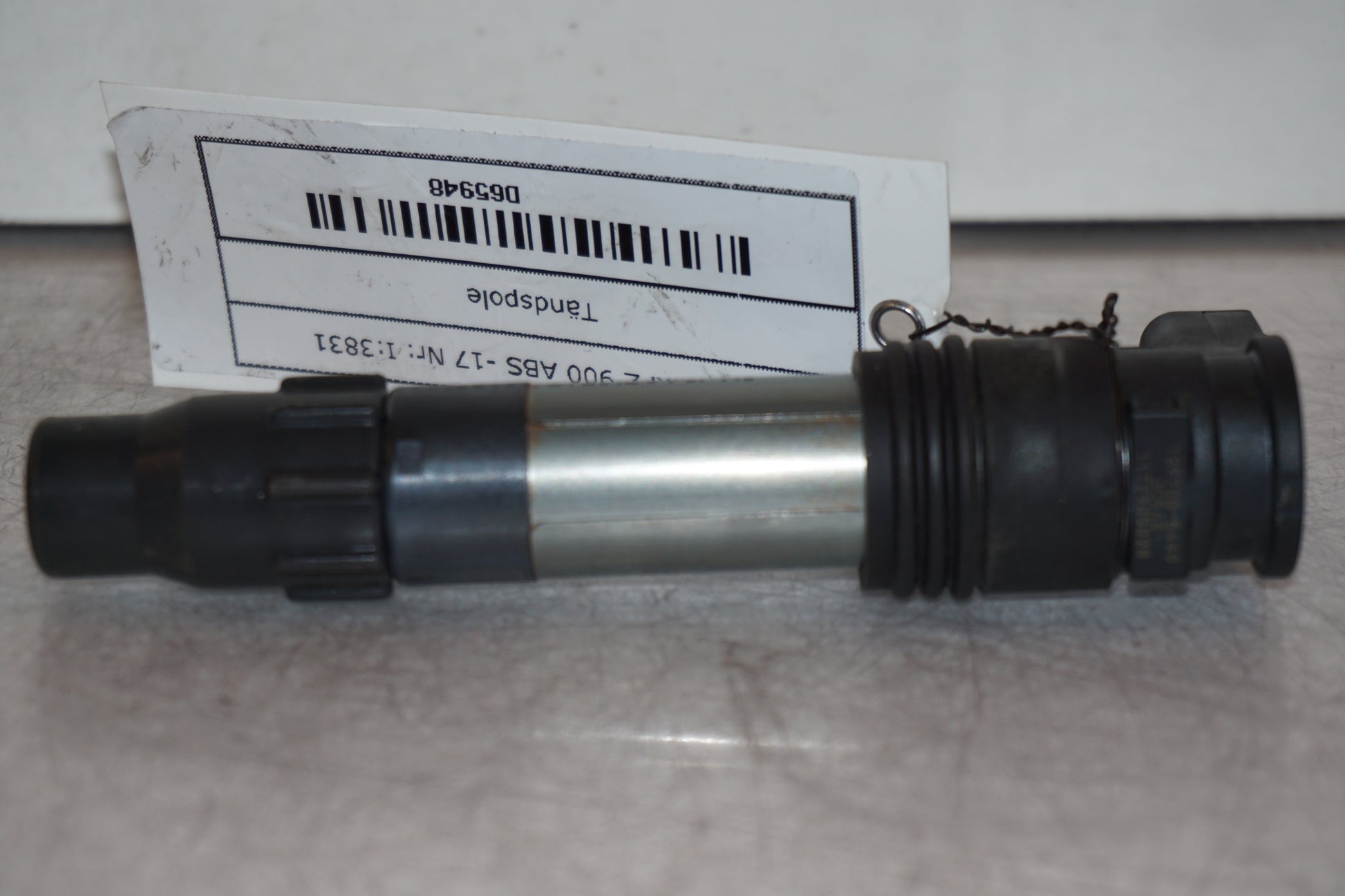 Höger sida på Tändspole från en Kawasaki Z 900 -2017 motorcykel.