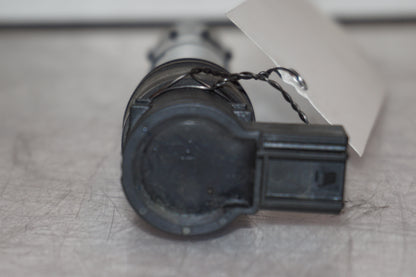 Snett nerifrån på Tändspole från en Kawasaki Z 900 -2017 motorcykel.