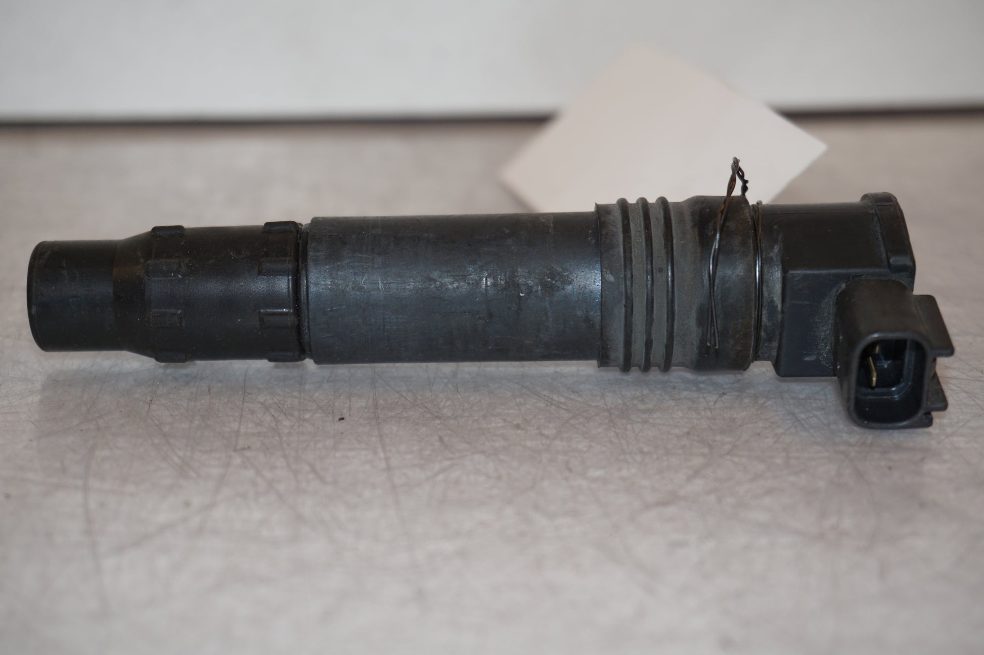 Framsidan på Tändspole från en Kawasaki ZX-9R -1998 motorcykel.