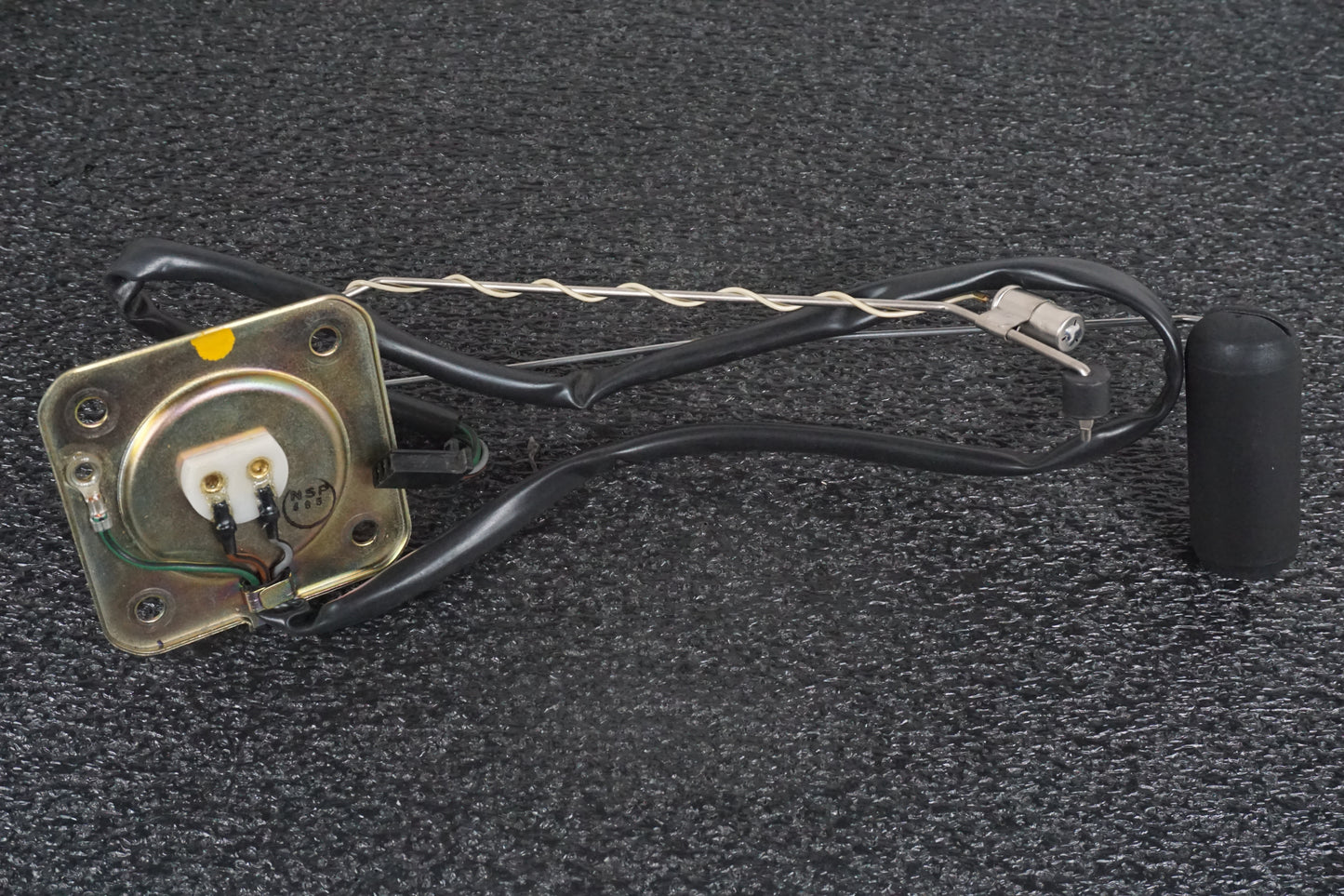 Framsidan på Bensintankgivare från en Honda VFR 750 -1996 motorcykel.