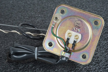 Höger sida på Bensintankgivare från en Honda CBR 1100 XX -1998 motorcykel.