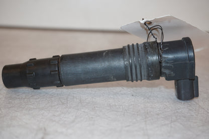 Vänster sida på Tändspole från en Kawasaki ZX-9R -1998 motorcykel.