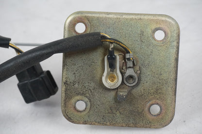 Snett uppifrån på Bensintankgivare från en Kawasaki ZR-X 1200 S -2001 motorcykel.