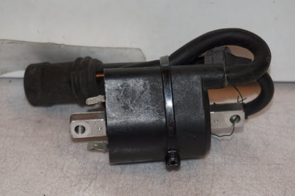 Framsidan på Tändspole från en Yamaha XVS 650 -2002 motorcykel.