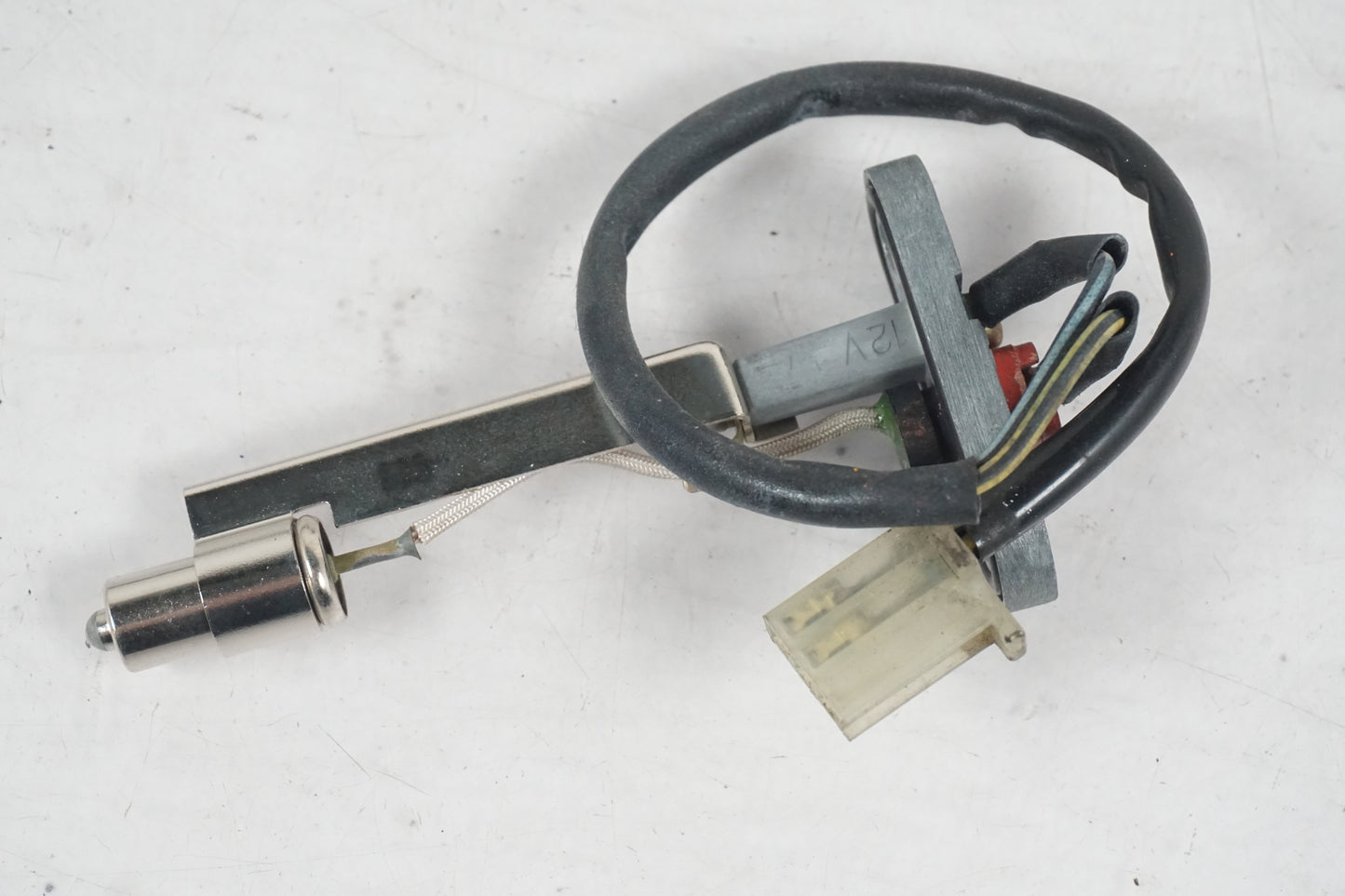 Framsidan på Bensintankgivare från en Kawasaki ZZR 1100 -1991 motorcykel.