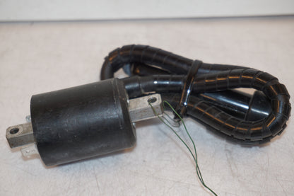 Framsidan på Tändspole från en Yamaha XVS 650 -1998 motorcykel.