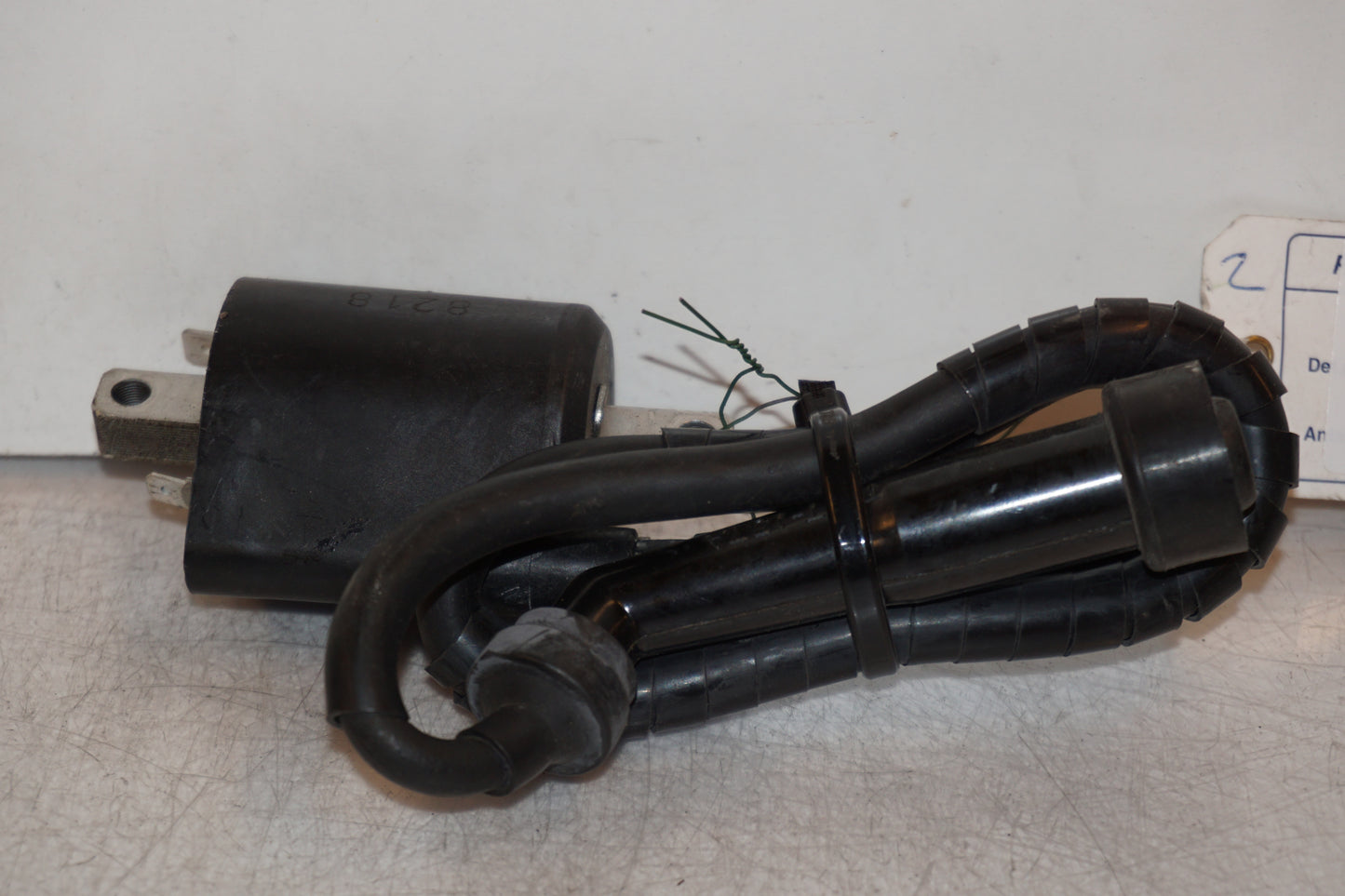 Höger sida på Tändspole från en Yamaha XVS 650 -1998 motorcykel.