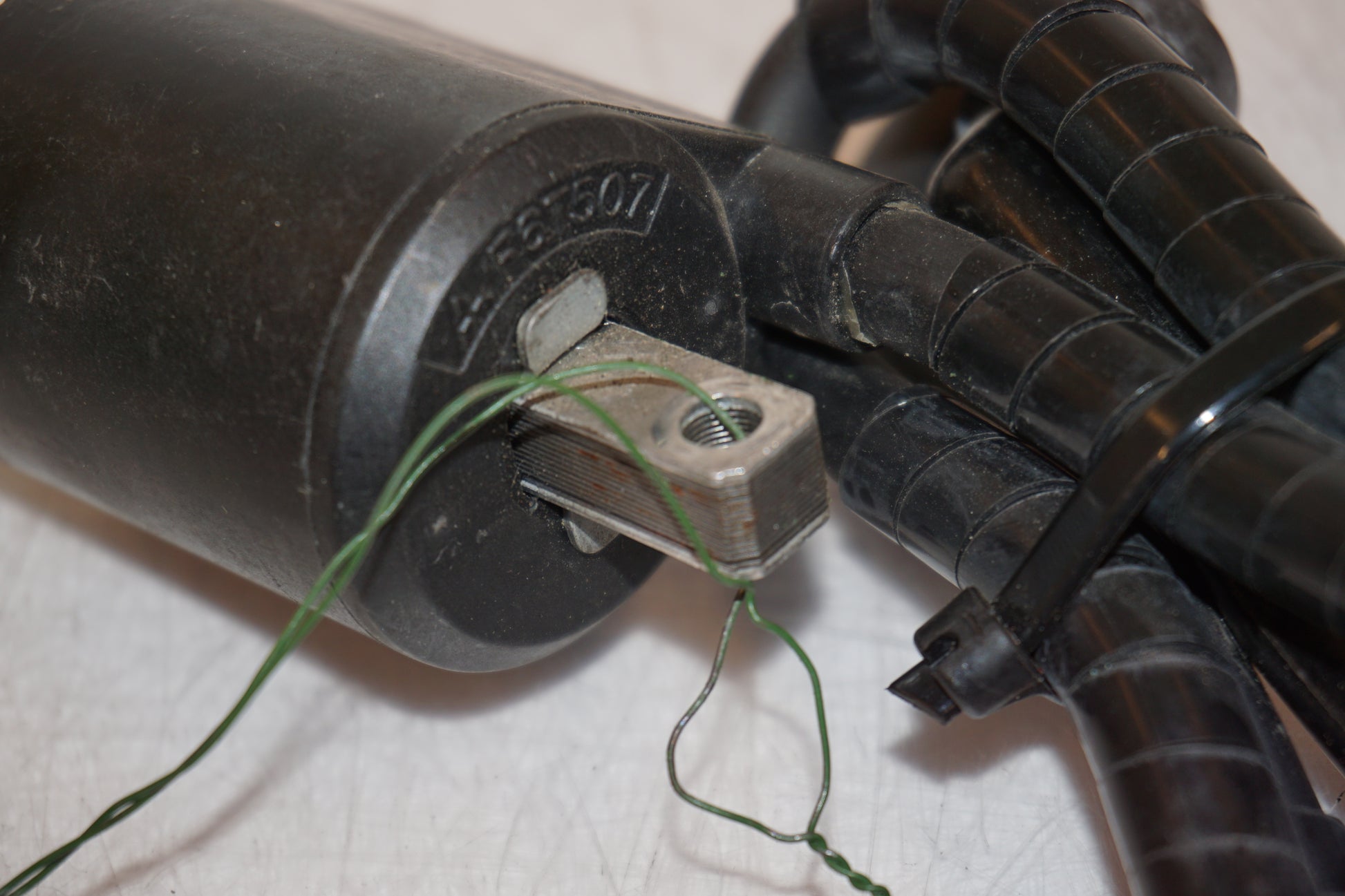 Extrabild2 på Tändspole från en Yamaha XVS 650 -1998 motorcykel.