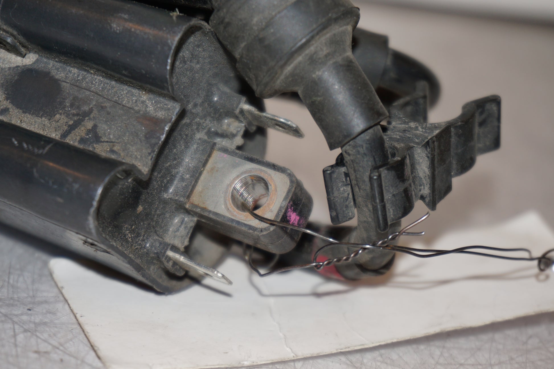 Extrabild1 på Tändspole från en Yamaha YZF 1000 R -1999 motorcykel.