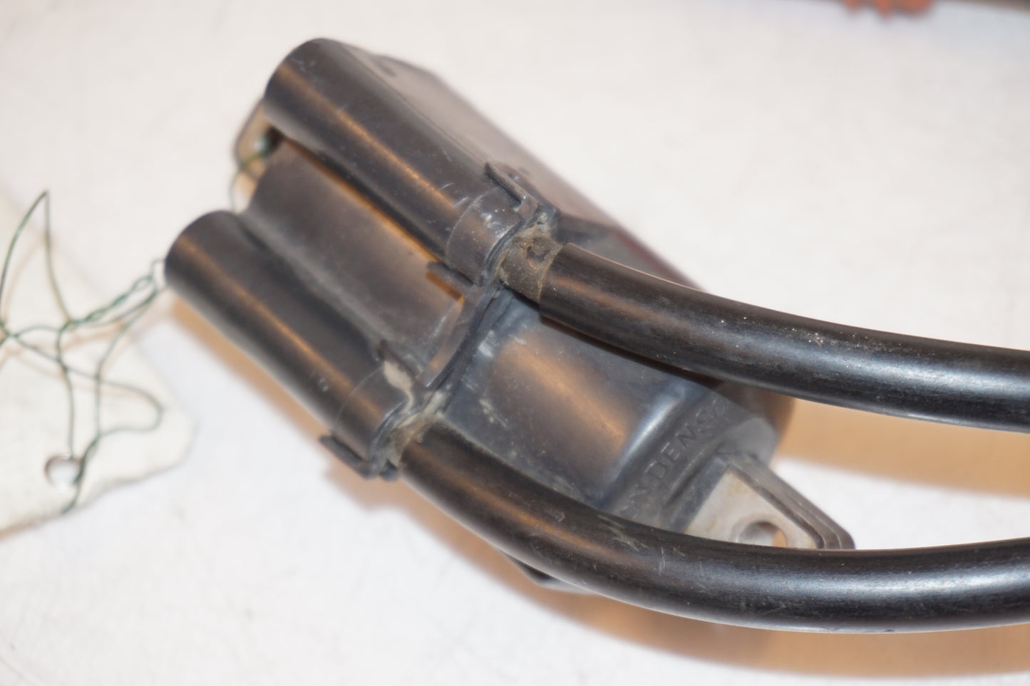 Extrabild3 på Tändspole från en Yamaha YZF 1000 R -1998 motorcykel.