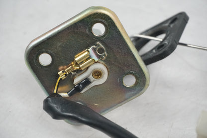 Framsidan på Bensintankgivare från en Kawasaki VN 1500 Classic Tourer -2000 motorcykel.