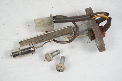 Framsidan på Bensintankgivare från en Kawasaki ZZR 600 -1991 motorcykel.