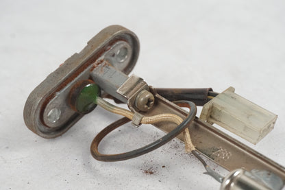 Höger sida på Bensintankgivare från en Kawasaki ZZR 600 -1991 motorcykel.