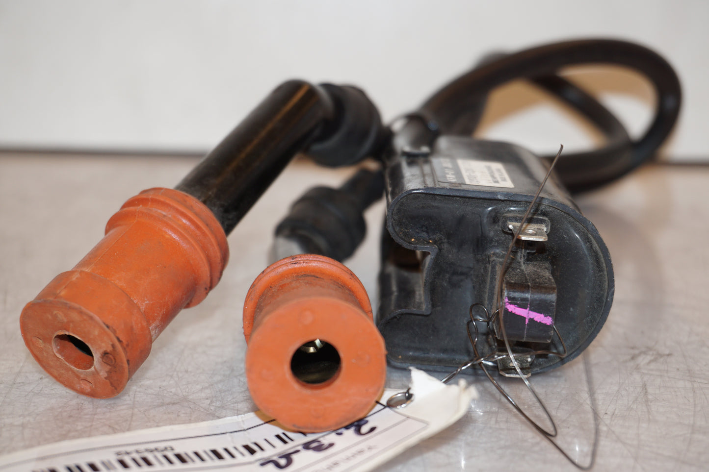 Extrabild1 på Tändspole från en Yamaha YZF 1000 R -1997 motorcykel.