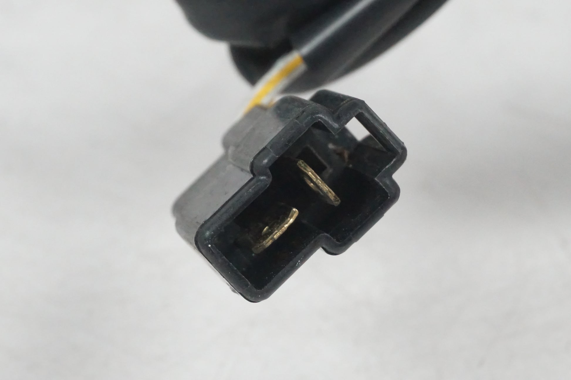 Höger sida på Bensintankgivare från en Kawasaki Versys 650 -2007 motorcykel.