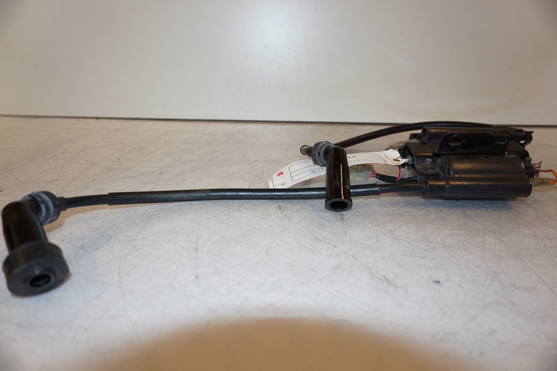 Höger sida på Tändspole från en Yamaha XV 125 -1998 motorcykel.